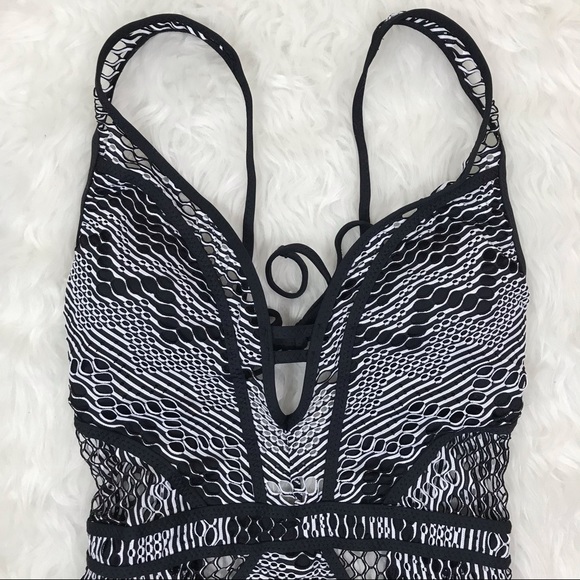NEW Becca crochet lace swimsuit - Picture 3 of 8